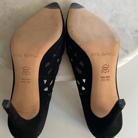 😍NWOT VIA SPIGA BLACK SUEDE 'CLIO' CUTOUT PUMP - 8.5! - Picture 6 of 8